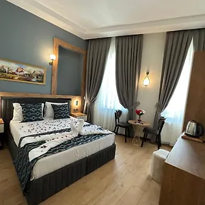 Szálloda Newalla Old *****